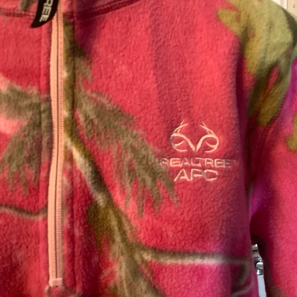 Realtree camouflage pink sweater size XXL. 20 - Picture 4 of 6